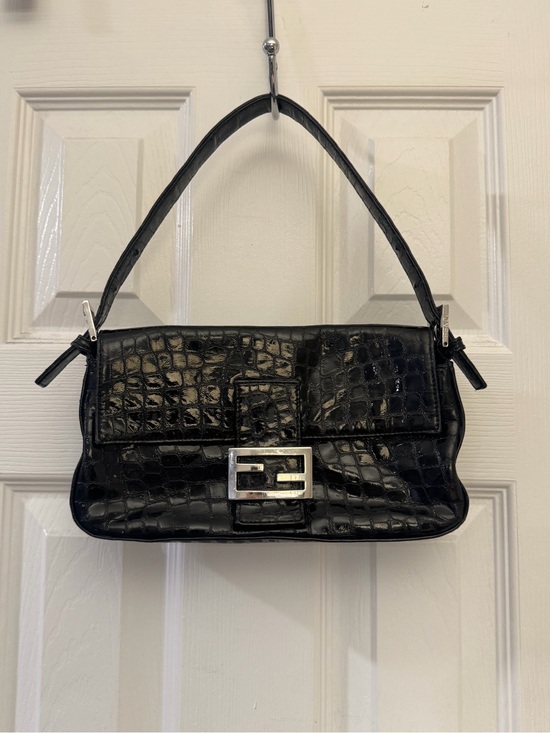 Fendi Handbags - Vintage Fendi Black Crocodile Baguette Shoulder Bag with Silver Buckle